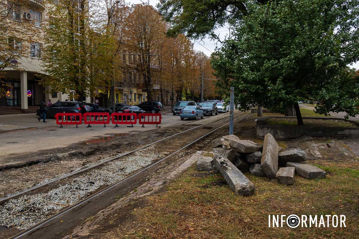 А еще устроят четыре посадочных трамвайных платформы