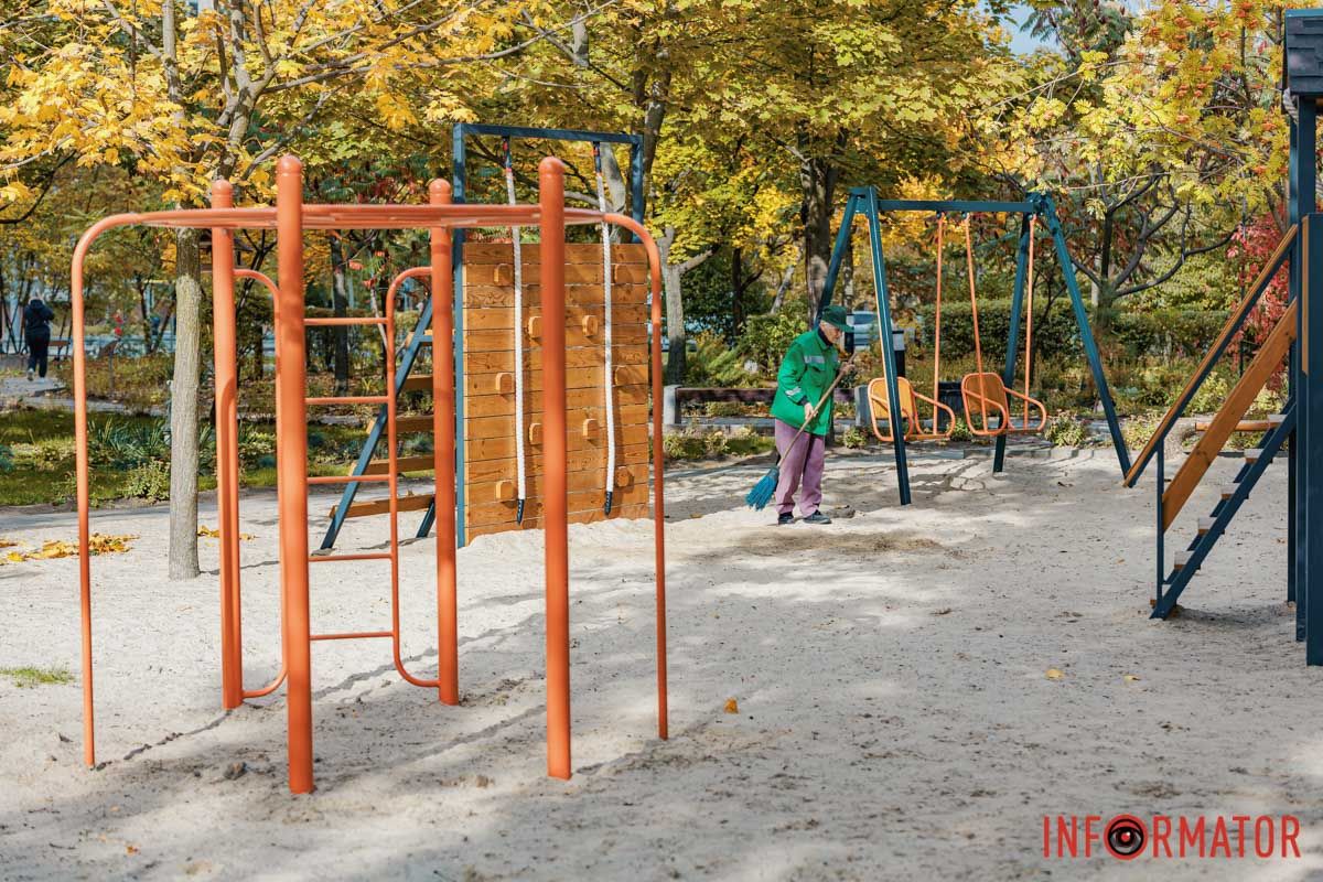 А еще взорвали новые зеленые насаждения А еще взорвали новые зеленые насаждения