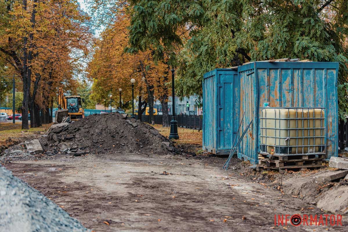 Підвищені заїзди з основних вулиць У Дніпрі на проспекті Яворницького оновлюють підходи до пішохідних переходів 7
