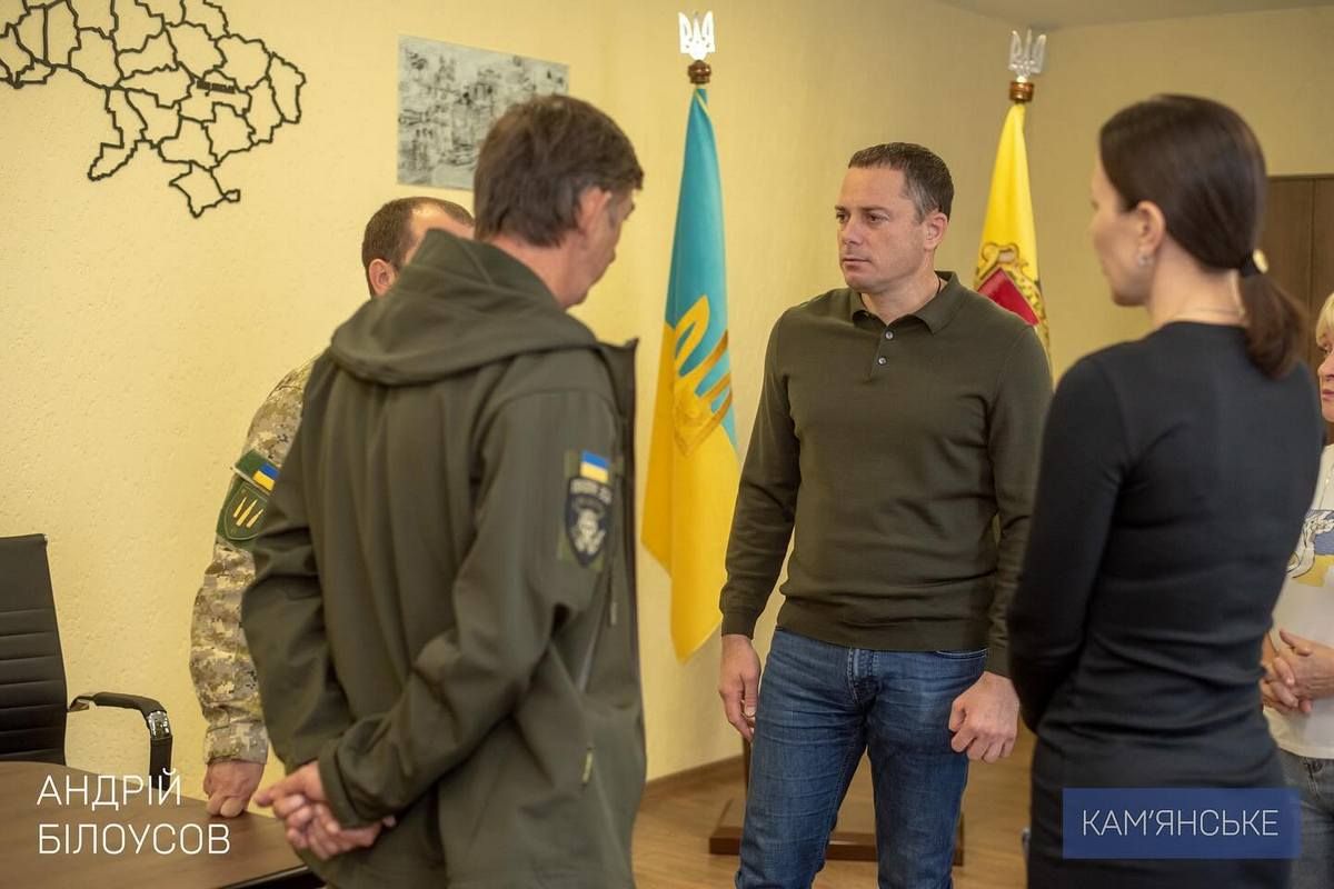У Кам’янському передали РЕБи та планшети військовим 1