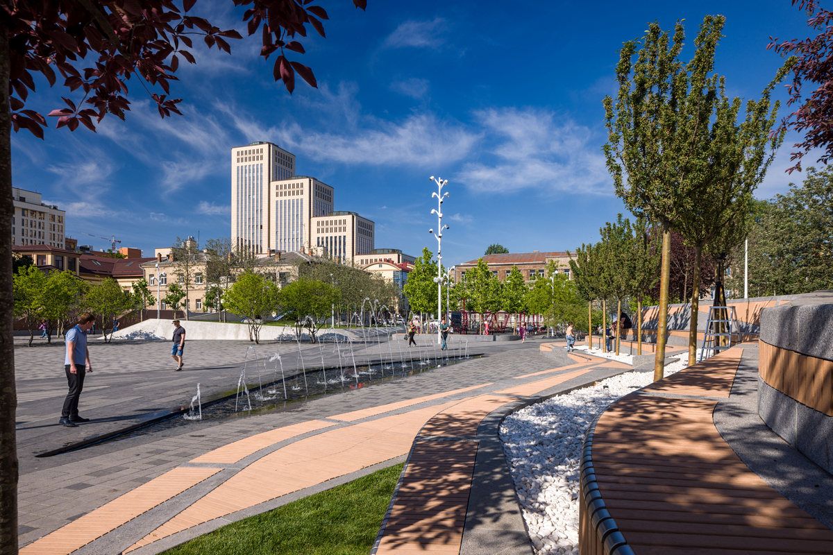 При этом граждане могут выбрать разные варианты досуга При этом граждане могут выбрать разные варианты досуга