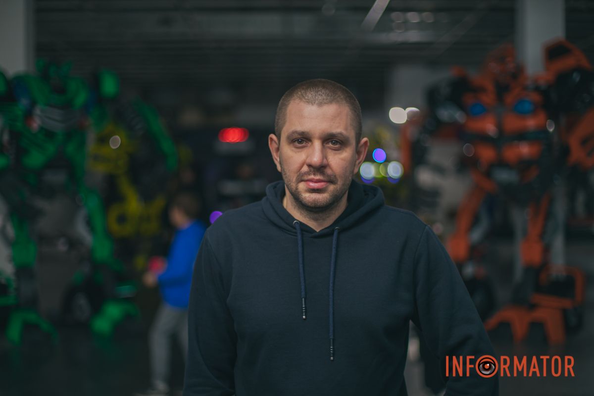 Один из соавторов проделки о трансформерах Дмитрий Мицик