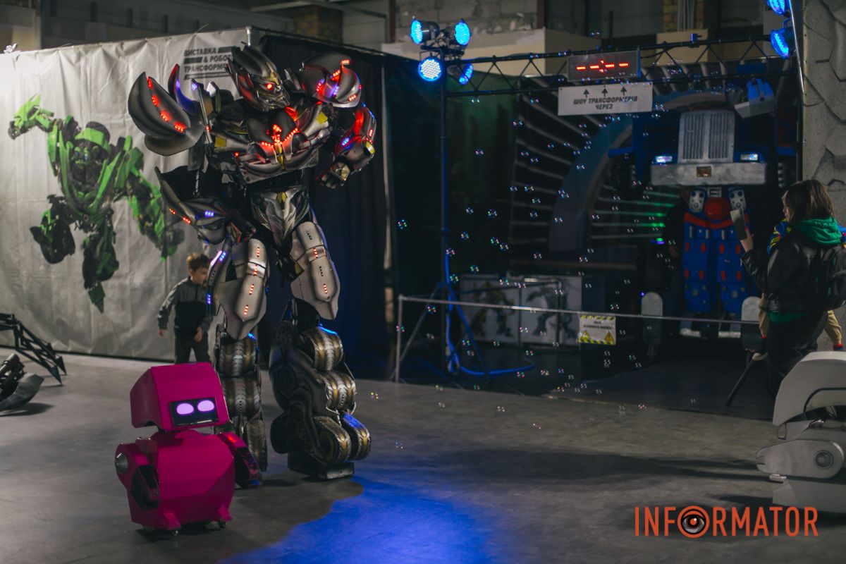 Один из главных антагонистов фильма - Мегатрон