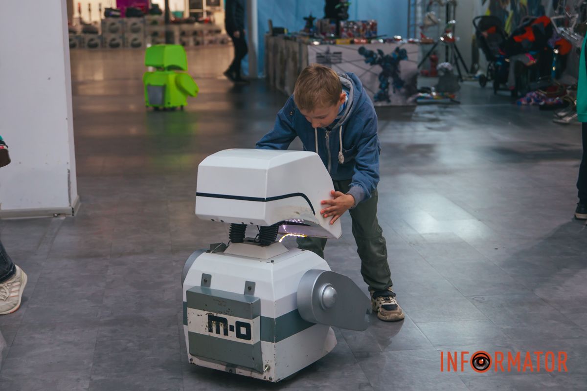 Выставка находится в ТРЦ 