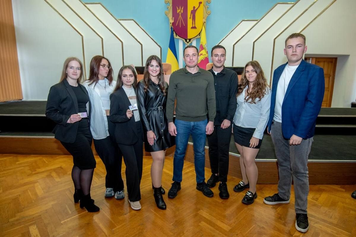 «Прагнуть змінювати наше місто на краще»: у Кам’янському затвердили ще 30 членів Молодіжної ради 1