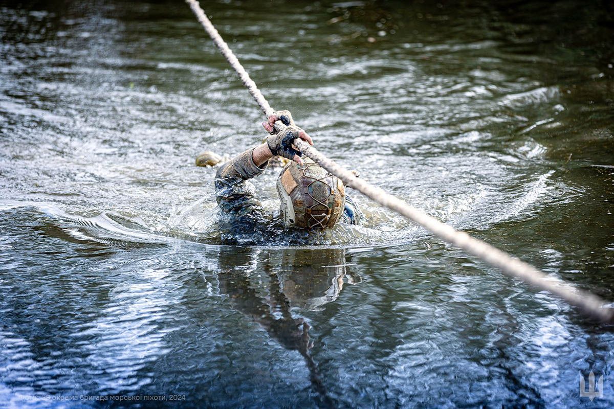 Вода - одна з трьох стихій, підвладних морпіхам