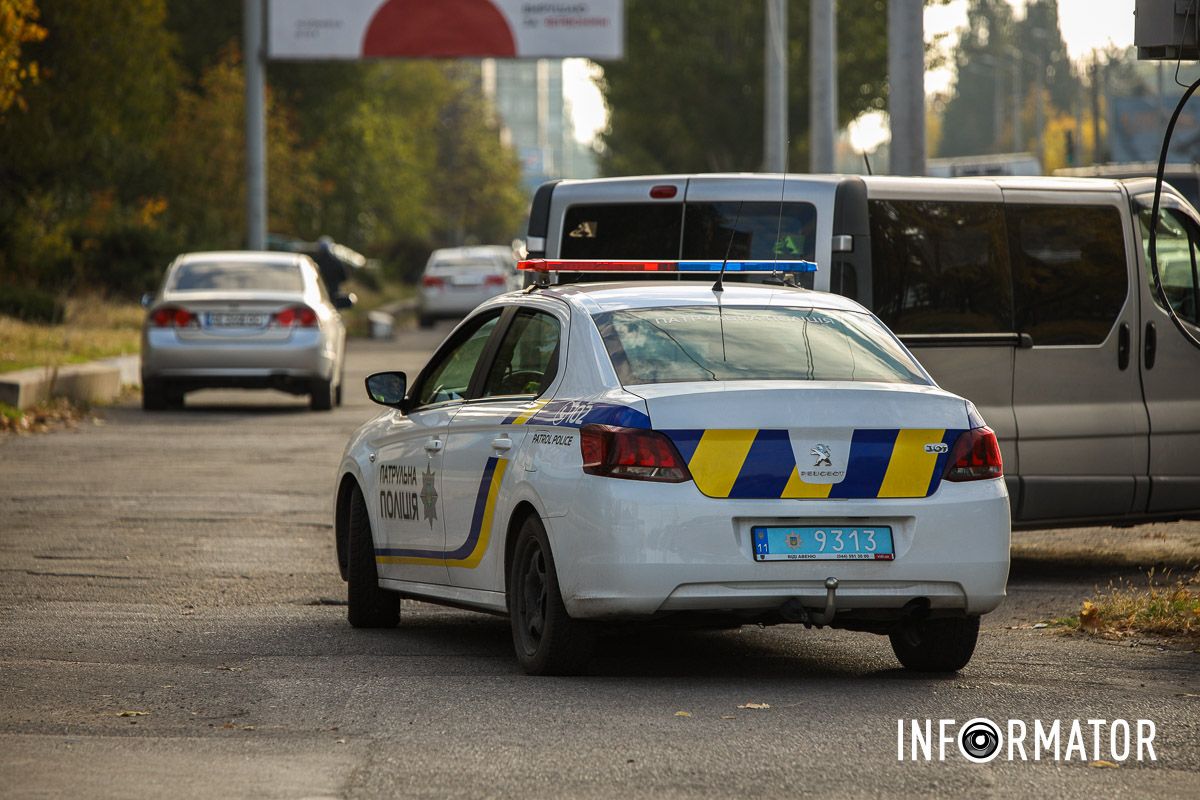 На Солнечной Набережной (бывшей улице Малиновского) произошла авария На Солнечной Набережной (бывшей улице Малиновского) произошла авария