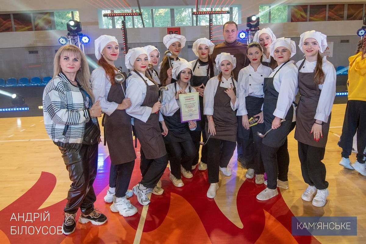 Цього року фестиваль об’єднав понад 200 учасників Змагалися 11 команд: у Кам’янському відбувся танцювально-розважальний захід «Dance Fest – 2024» 4