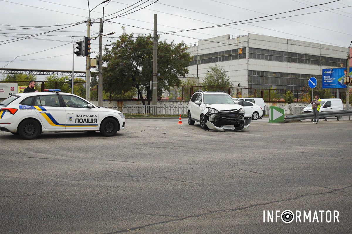 Станом на 9:30, на місці працюють патрульні поліцейські