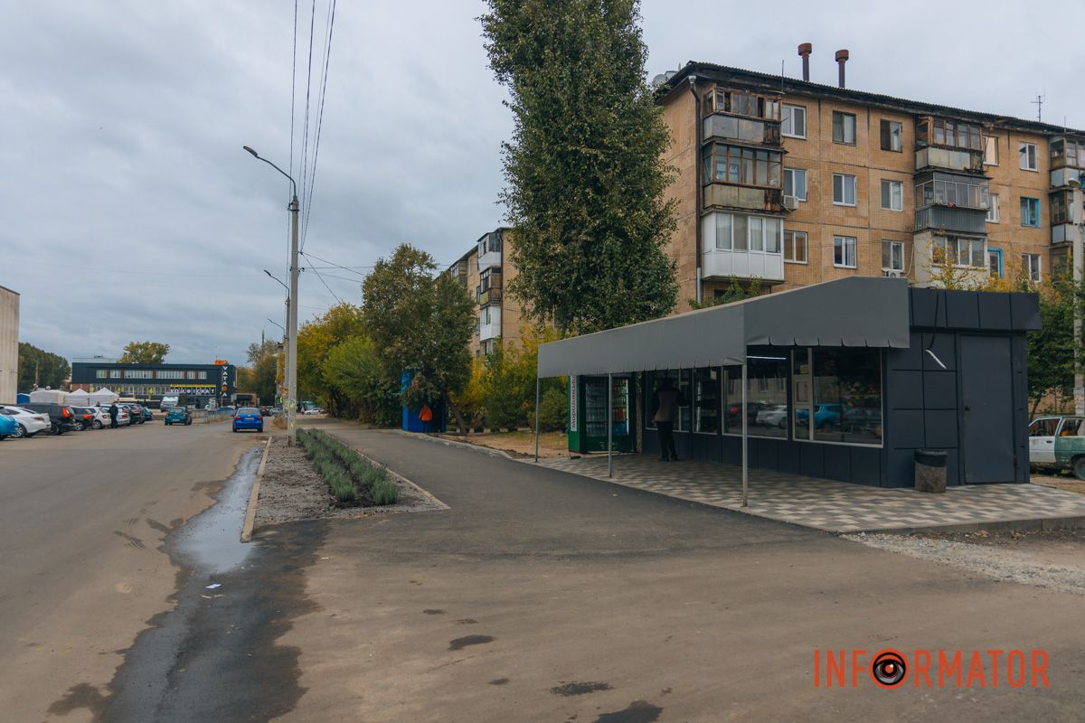 Одні фотографуються на сході,