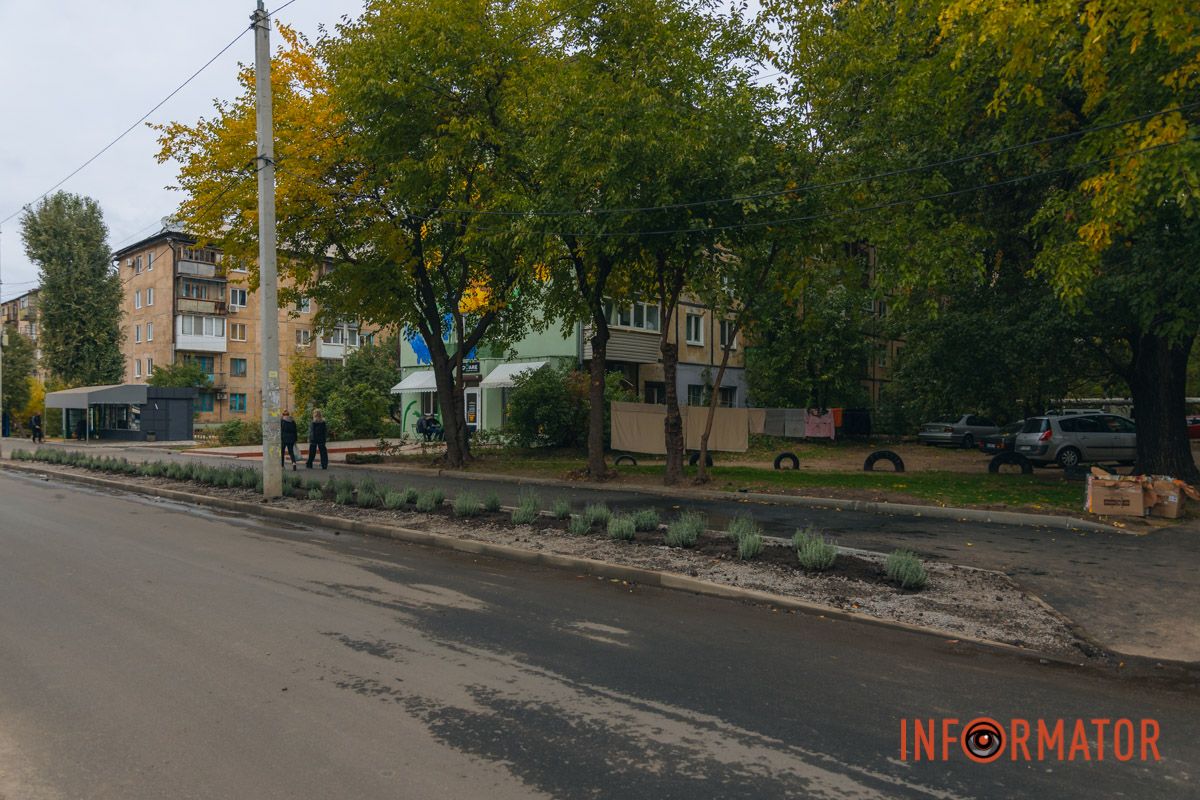 І сонечко всміхається в лице.