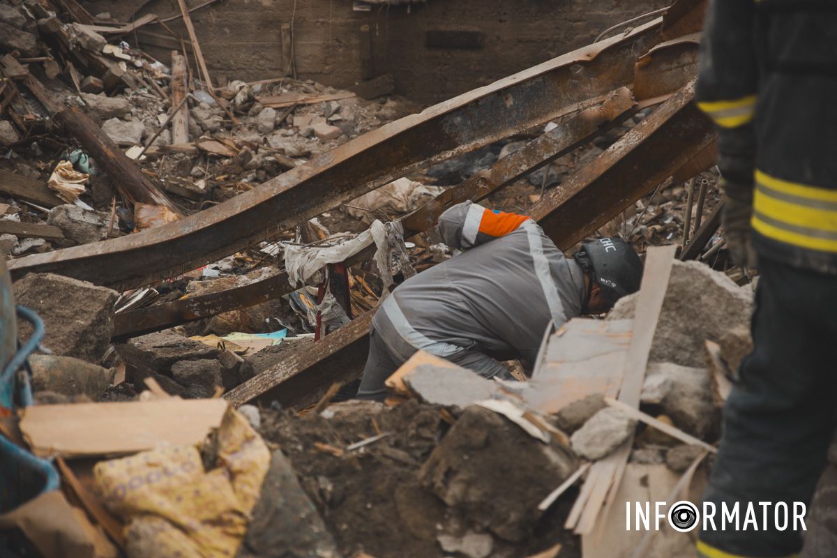 Ракетный удар по Днепру: как выглядит место прилета по жилому дому 16