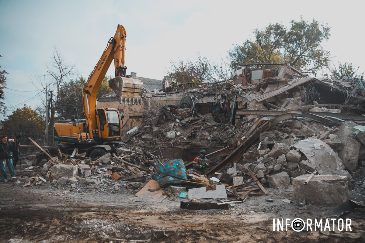 Ракетный удар по Днепру: как выглядит место прилета по жилому дому 9