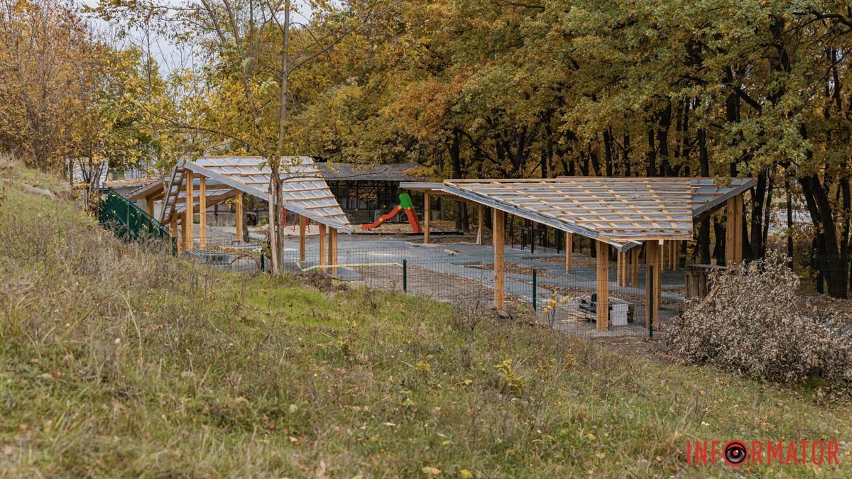 Беседки и качели для детей: в Днепре в Тоннельной Балке обустраивают рекреационную площадку