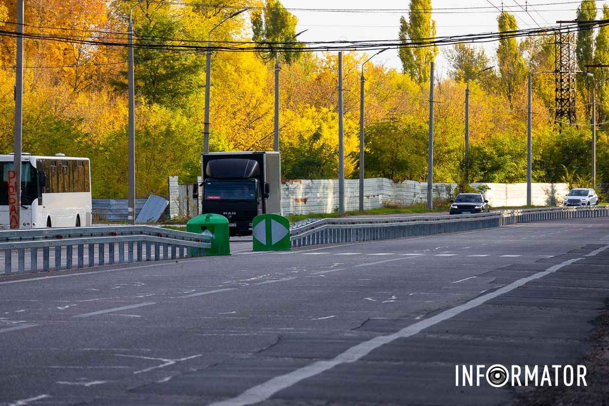 Его длина составляет 854 метра