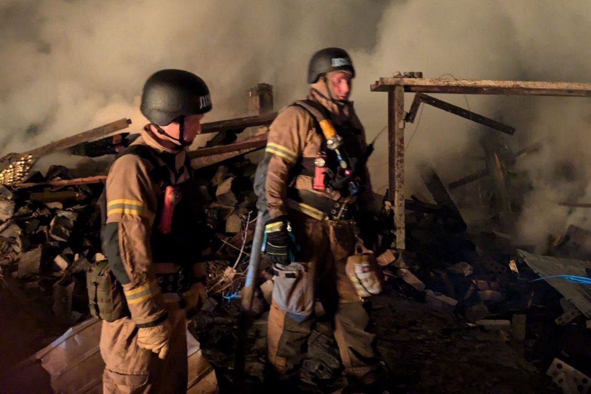 Також знищені 12 гаражів, ще 10 — понівечені