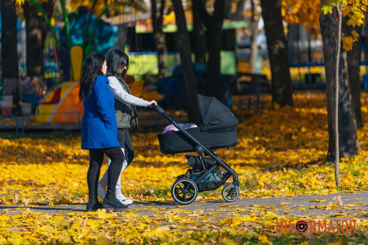 Идеи для ваших фотографий: улицы Днепра украсила невероятная осень 28