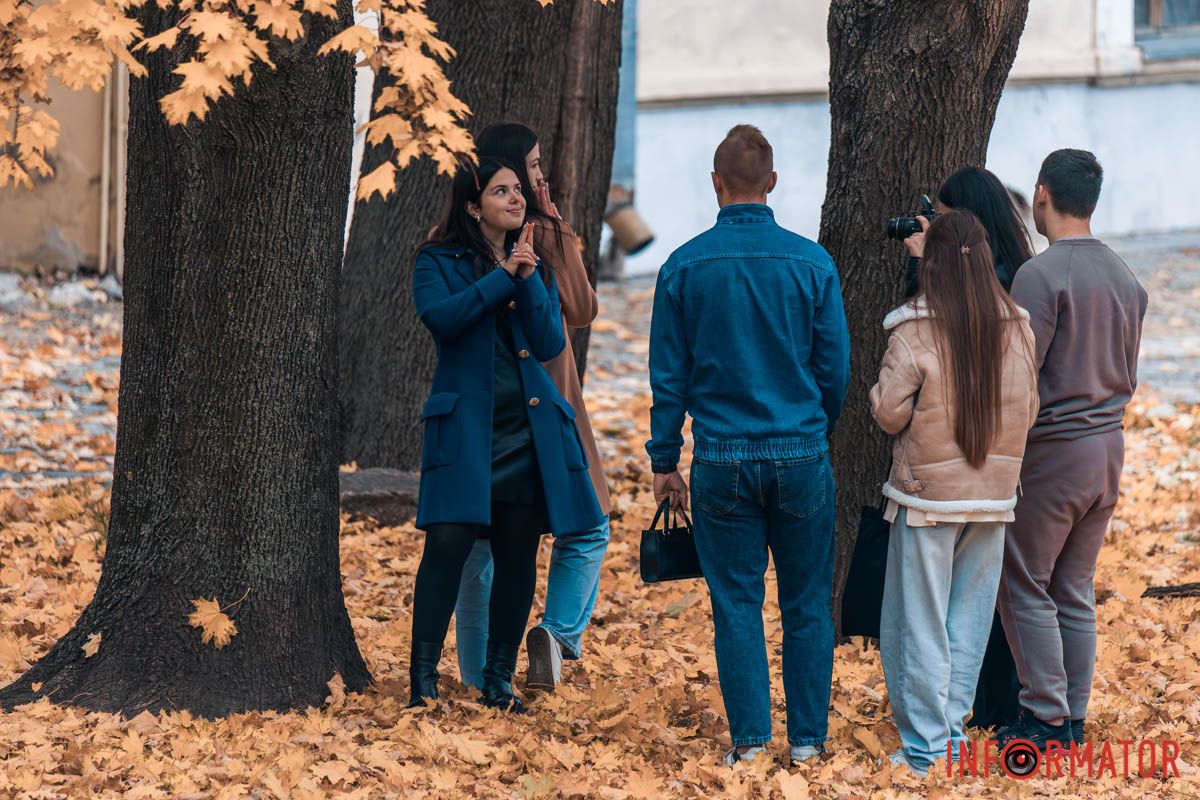 Как в Днепре выглядит парк Шевченко, покрытый золотистым одеялом осени 10