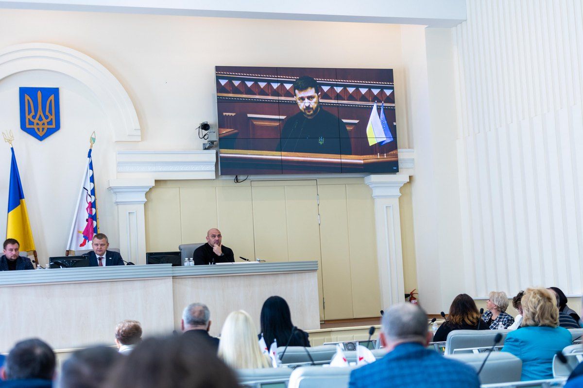 "План Победы": пять шагов, которые усилят страну Поддержали "План победы" и обращение в партнерские регионы за пределами страны: на Днепропетровщине состоялась сессия областного совета 5
