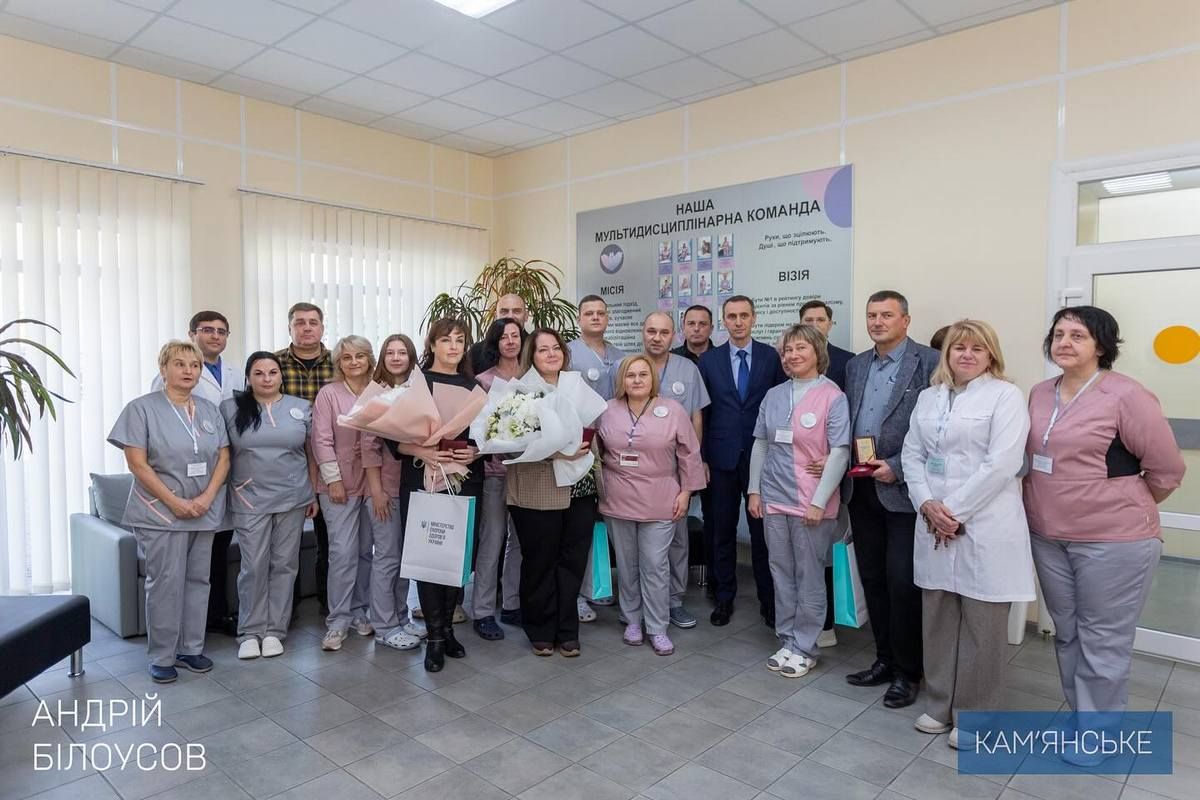 Разом з ним - начальник Дніпропетровської ОВА Сергій Лисак У Дніпропетровську область завітав Міністр охорони здоров’я України Віктор Ляшко 2