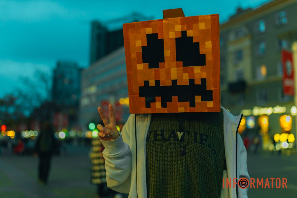 У восьмибітному стилі