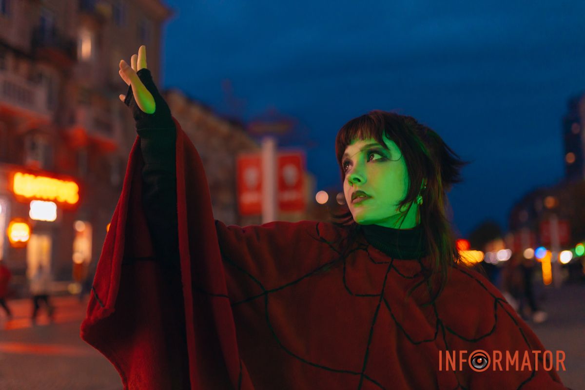 Інформатор відправився у центр Дніпра, щоб показати, які образи втілили містяни у цьому році