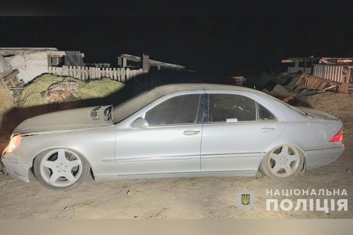 Похищенный Mercedes, который разыскали полицейские