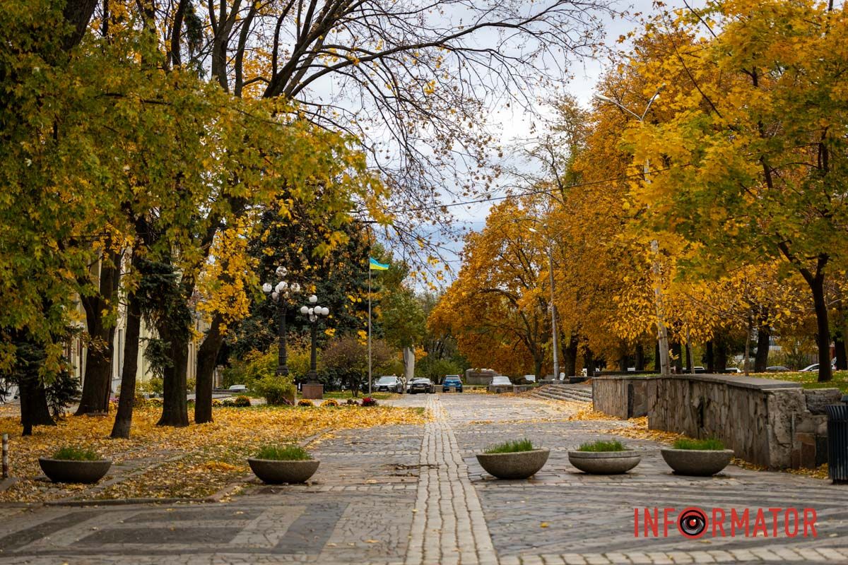 Найближчими днями очікуєтся похолодання Останні теплі дні: у парк Шевченко у Дніпрі завітала «золота осінь» 31