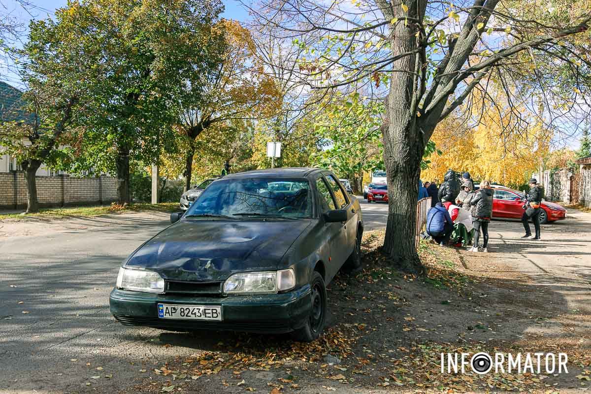 Про це повідомляє Інформатор У Дніпрі на Симиренківській 23-річний водій Ford збив школярів на переході: одна дитина загинула, інша — в лікарні 4
