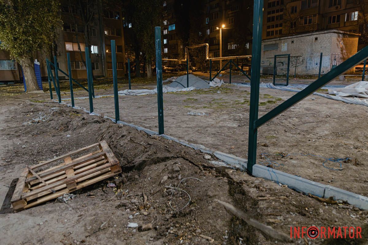 Як виглядає дитячий майданчик у Шевченківському районі міста  Як виглядає дитячий майданчик у Шевченківському районі міста