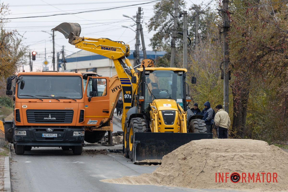 В связи с работами временно изменилось движение для транспорта В связи с работами временно изменилось движение для транспорта