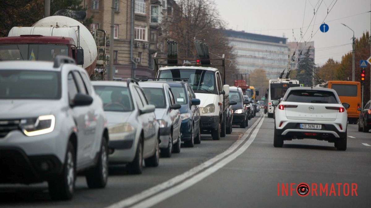 Центр Дніпра зранку 7 листопада застиг у величезних заторах