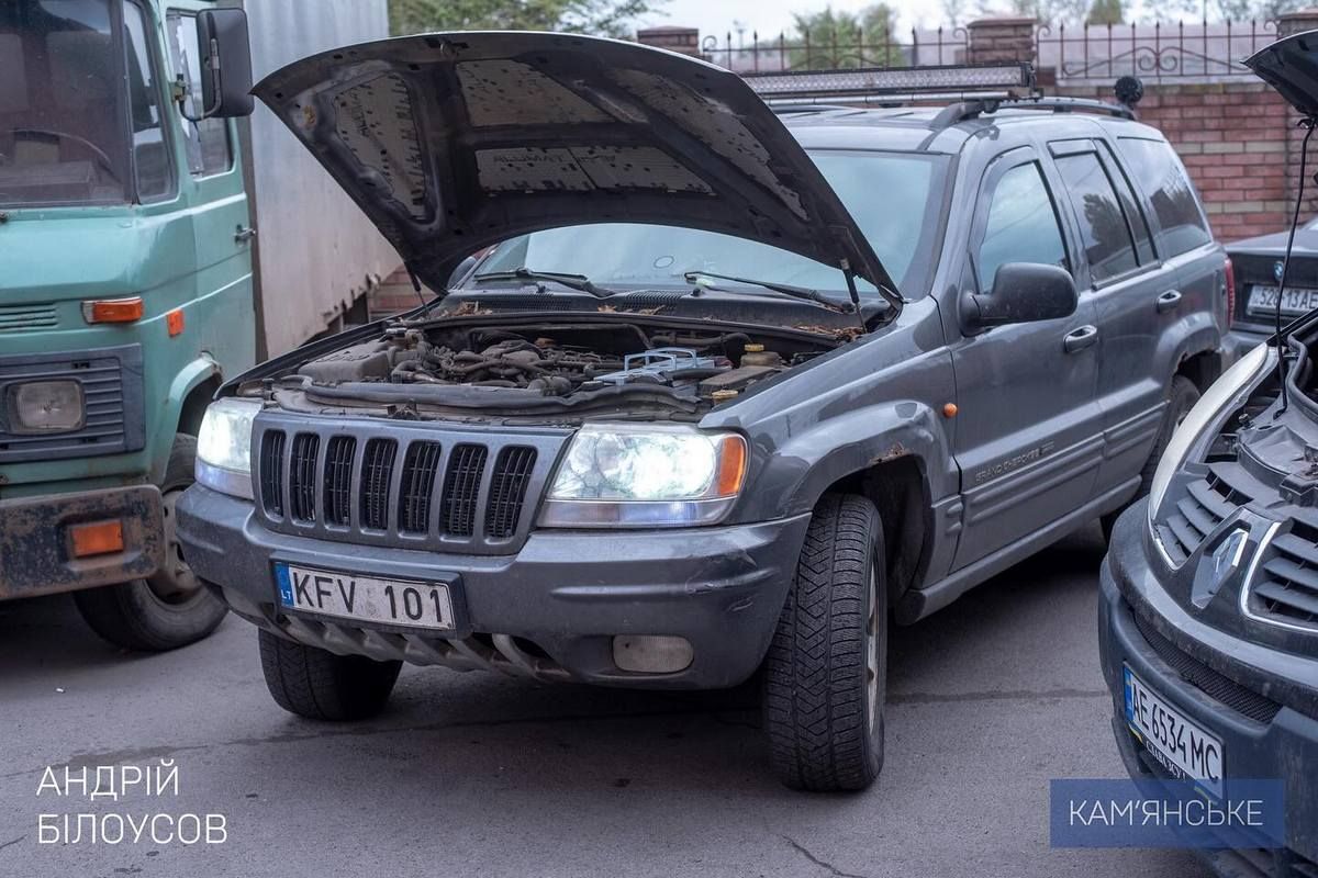 Каменская СТО помогает возвращать в строй авто военных На одной из СТО в Каменском отремонтировали более 200 автомобилей для Защитников 1