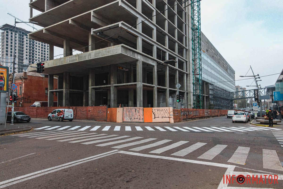 Як у Токіо: у Дніпрі біля "МОСТ-Сіті" з'явився перший в місті діагональний пішохідний перехід 11