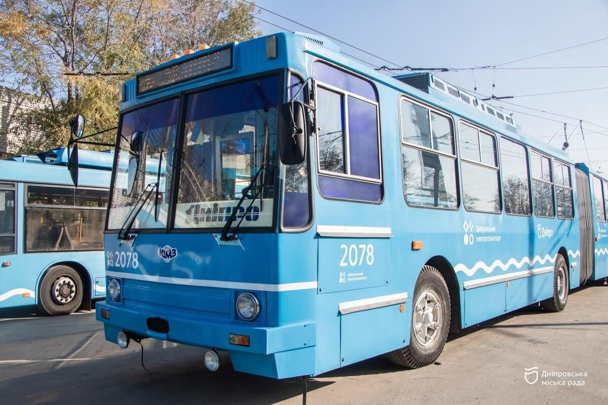 Современный троллейбус