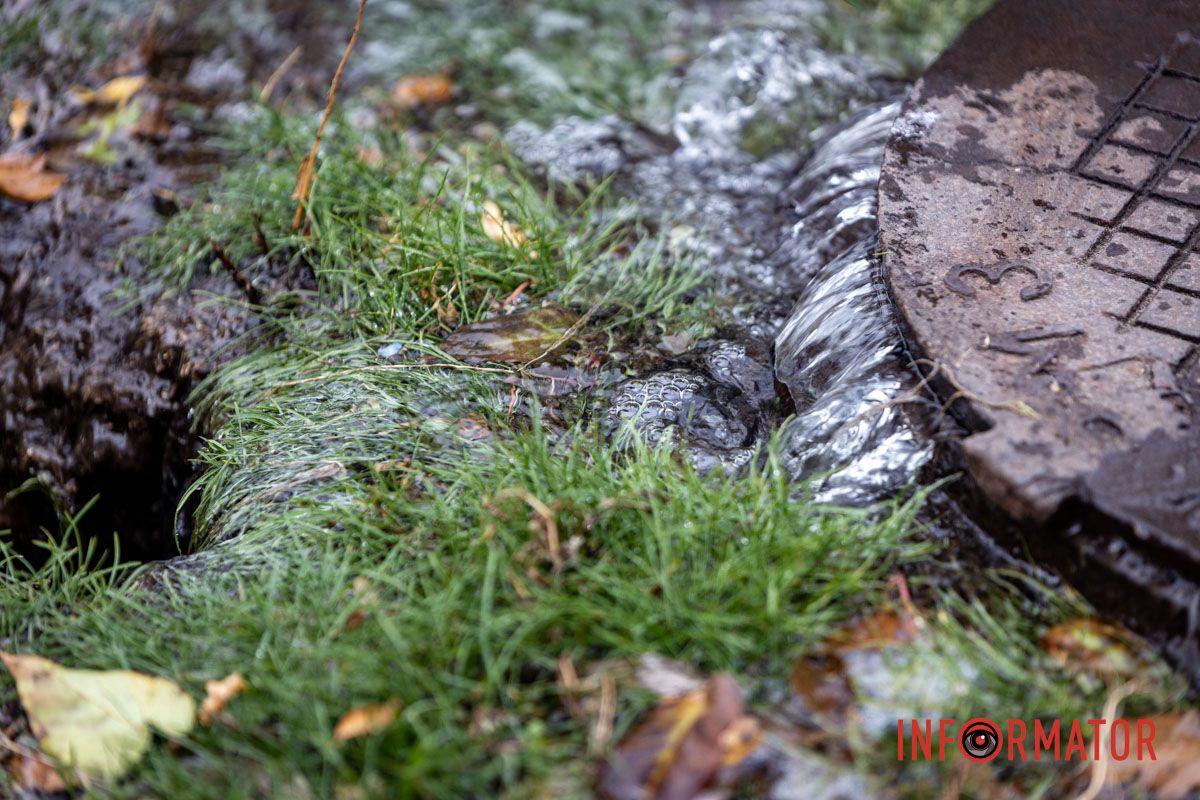 Прорив на водопроводі 