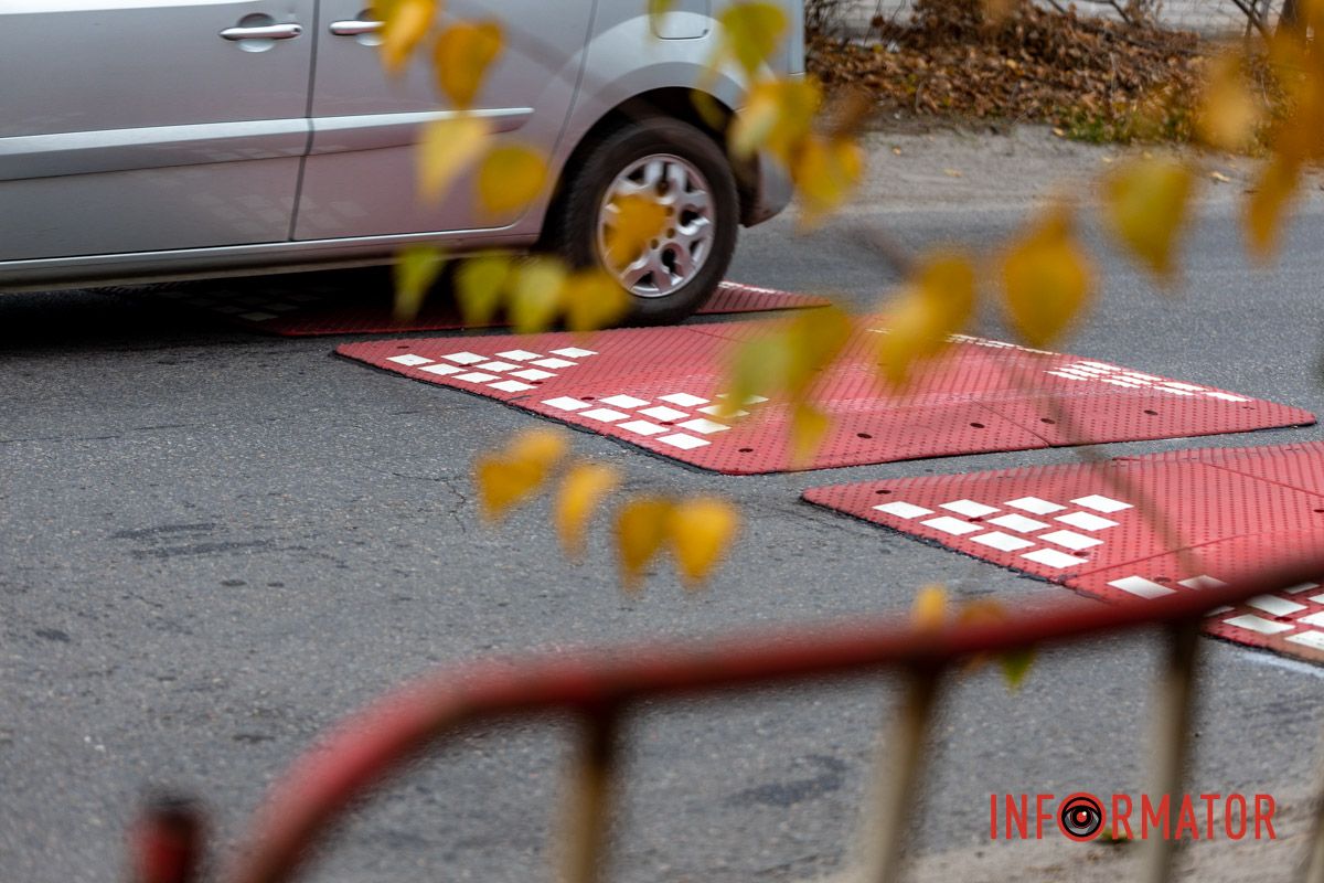 У Дніпрі на місці смертельної аварії на Симиренківській з'явилися обмежувачі швидкості: наскільки це ефективно 17