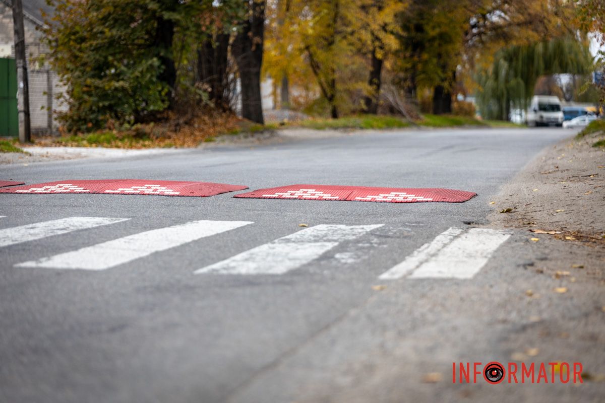 У Дніпрі на місці смертельної аварії на Симиренківській з'явилися обмежувачі швидкості: наскільки це ефективно 11