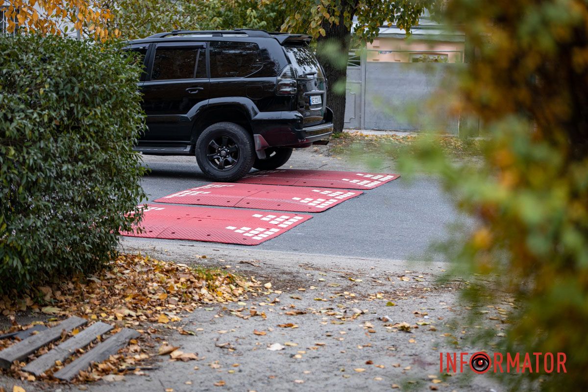У Дніпрі на місці смертельної аварії на Симиренківській з'явилися обмежувачі швидкості: наскільки це ефективно 4