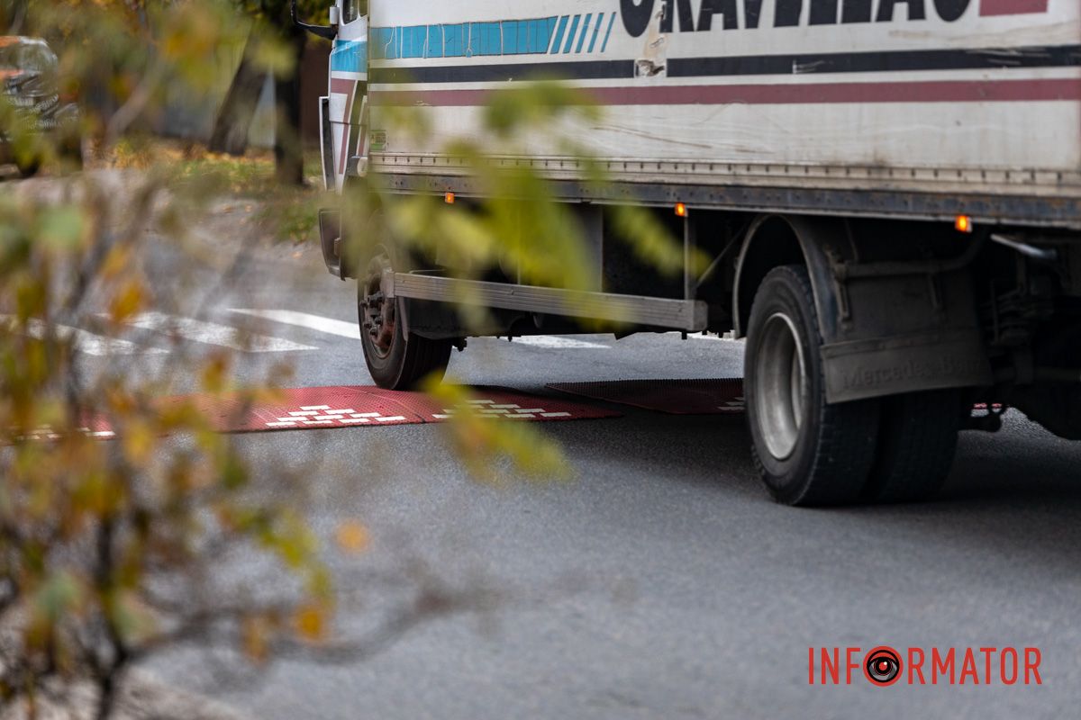 У Дніпрі на місці смертельної аварії на Симиренківській з'явилися обмежувачі швидкості: наскільки це ефективно 2