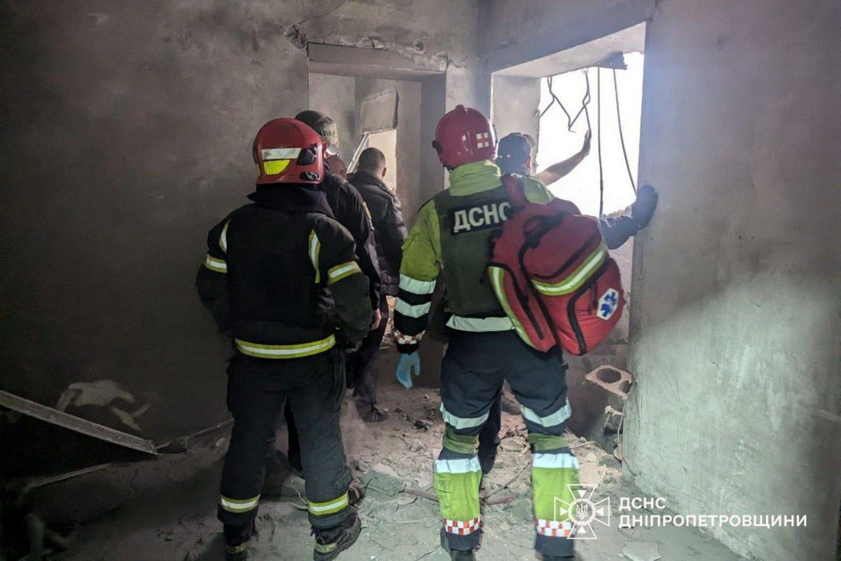 Попали прямо в пятиэтажку – в одном из подъездов разрушены квартиры на всех этажах