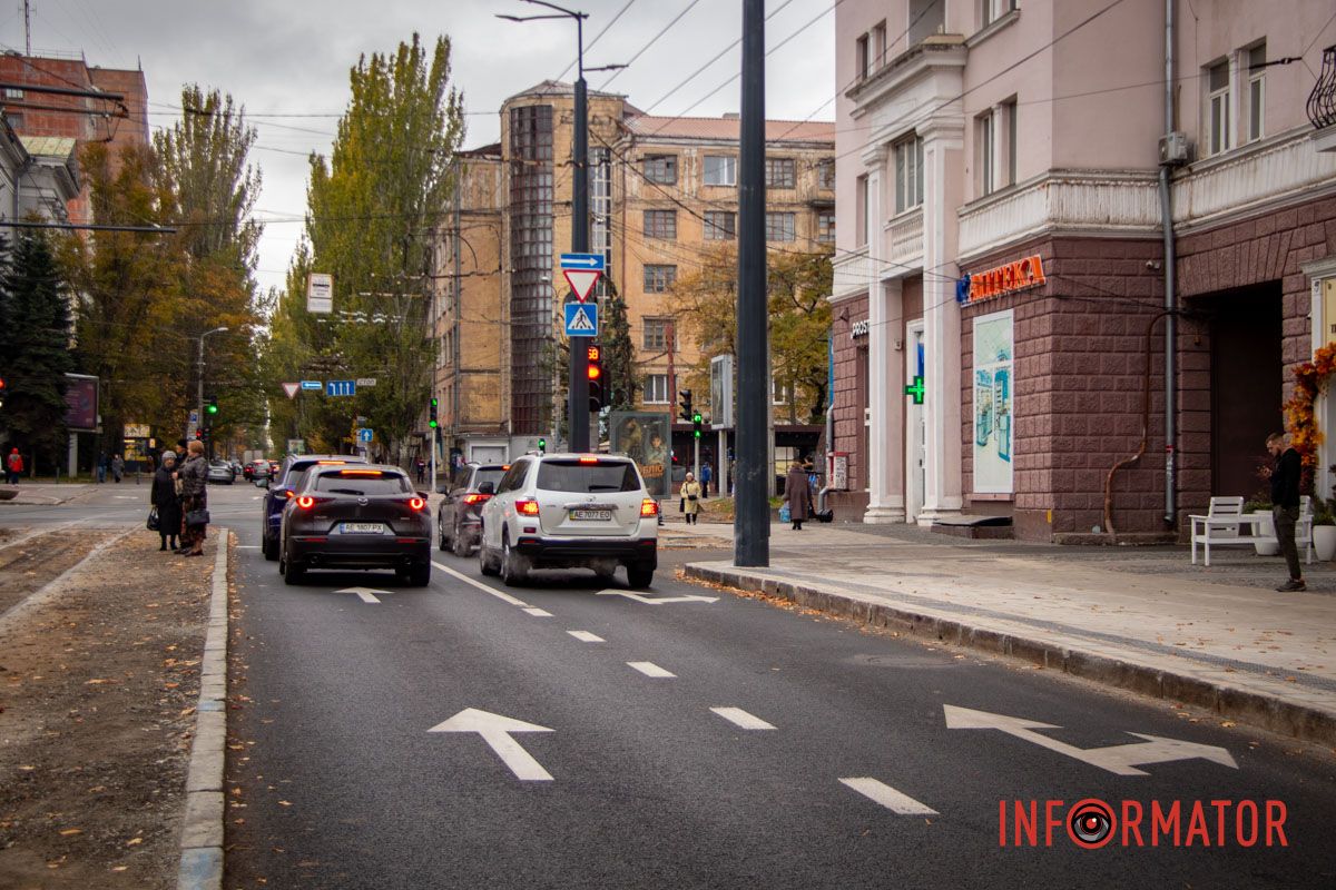 Новые трамвайные платформы и зонированные тротуары: ремонт Соборной площади в Днепре на завершающем этапе 4