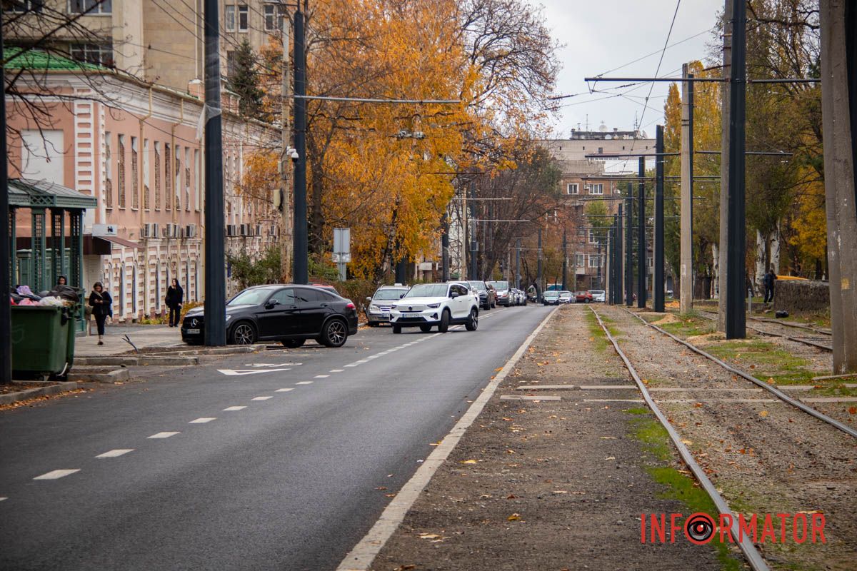 Новые трамвайные платформы и зонированные тротуары: ремонт Соборной площади в Днепре на завершающем этапе 3