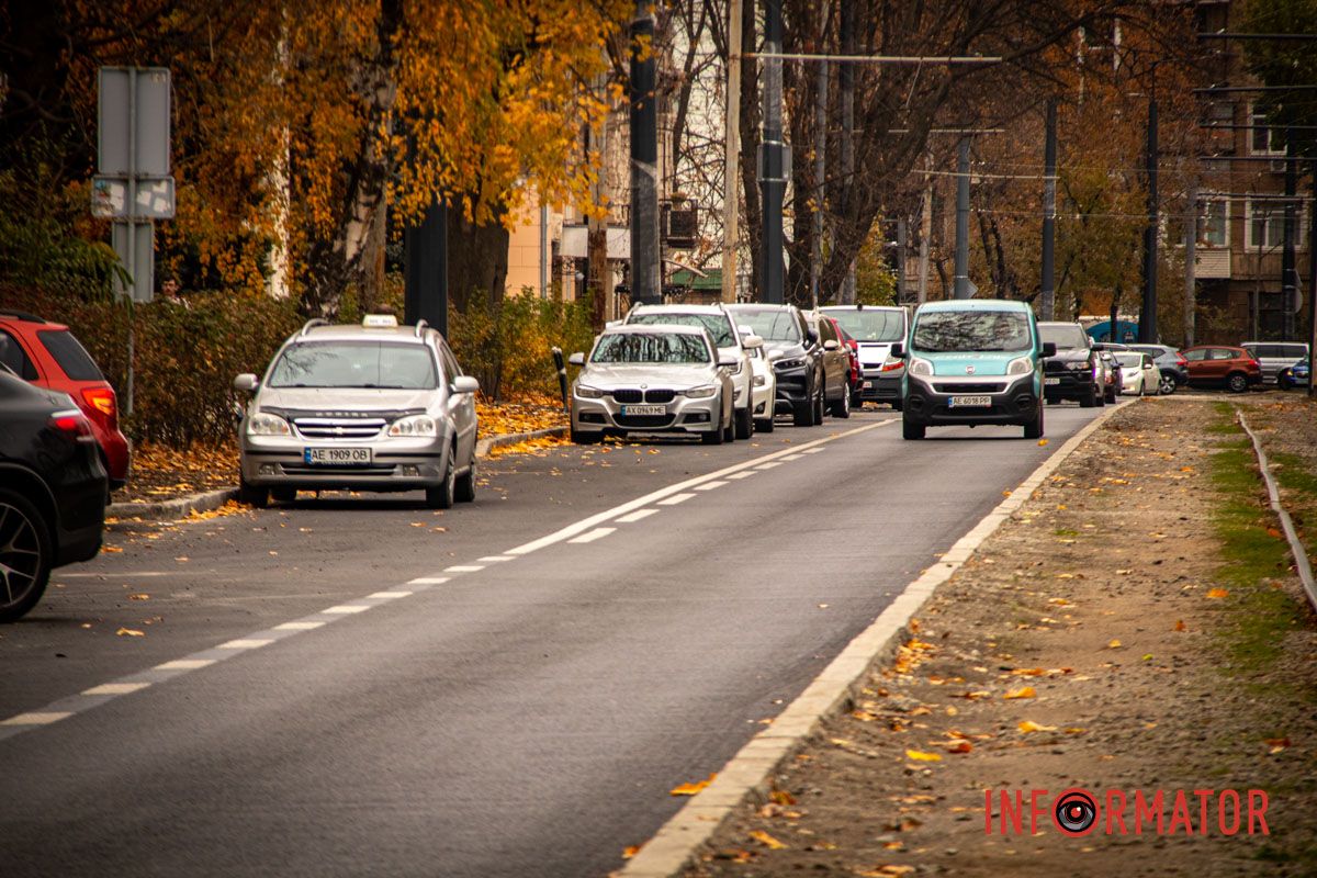 Новые трамвайные платформы и зонированные тротуары: ремонт Соборной площади в Днепре на завершающем этапе 2