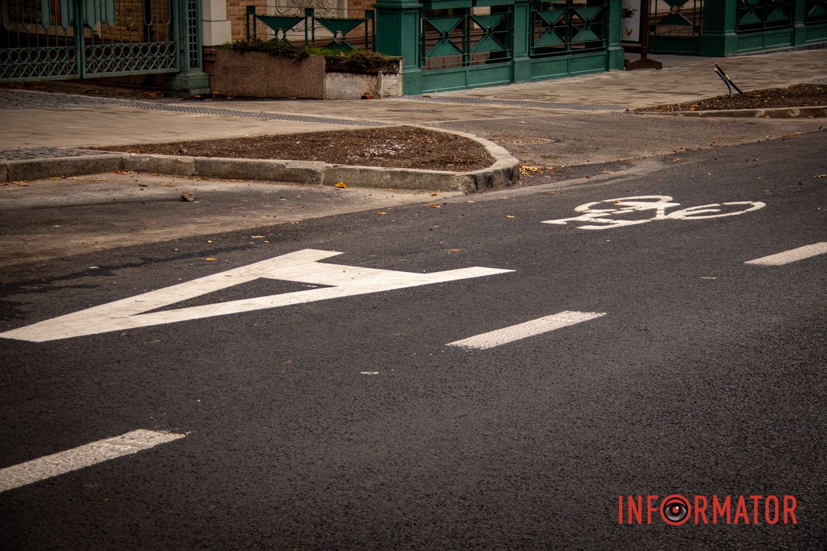Новые трамвайные платформы и зонированные тротуары: ремонт Соборной площади в Днепре на завершающем этапе 1