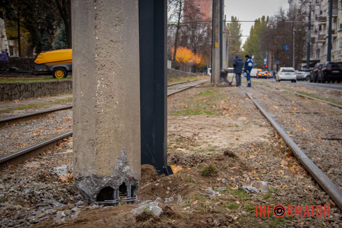 Новые трамвайные платформы и зонированные тротуары: ремонт Соборной площади в Днепре на завершающем этапе 29