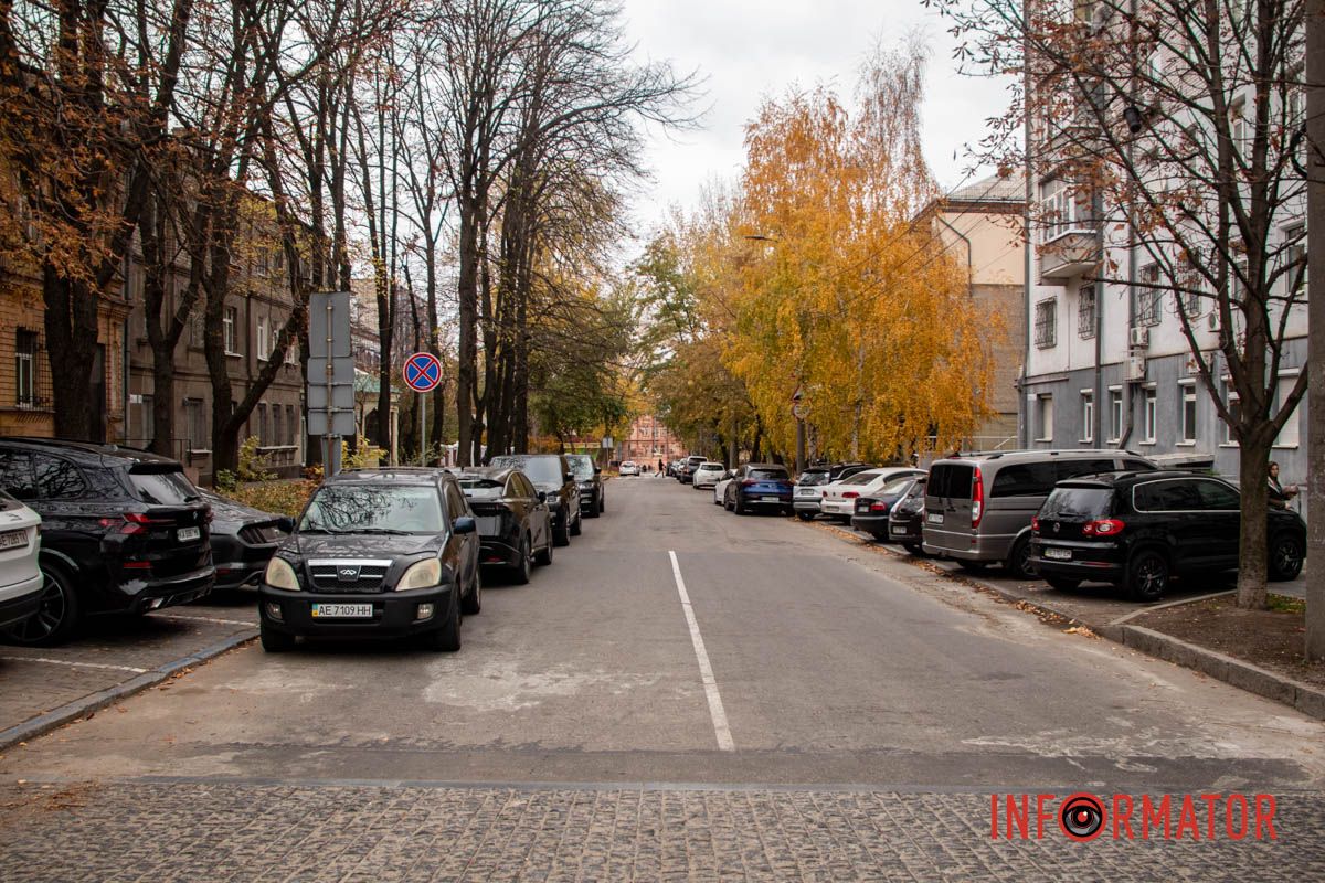 Новые трамвайные платформы и зонированные тротуары: ремонт Соборной площади в Днепре на завершающем этапе 18