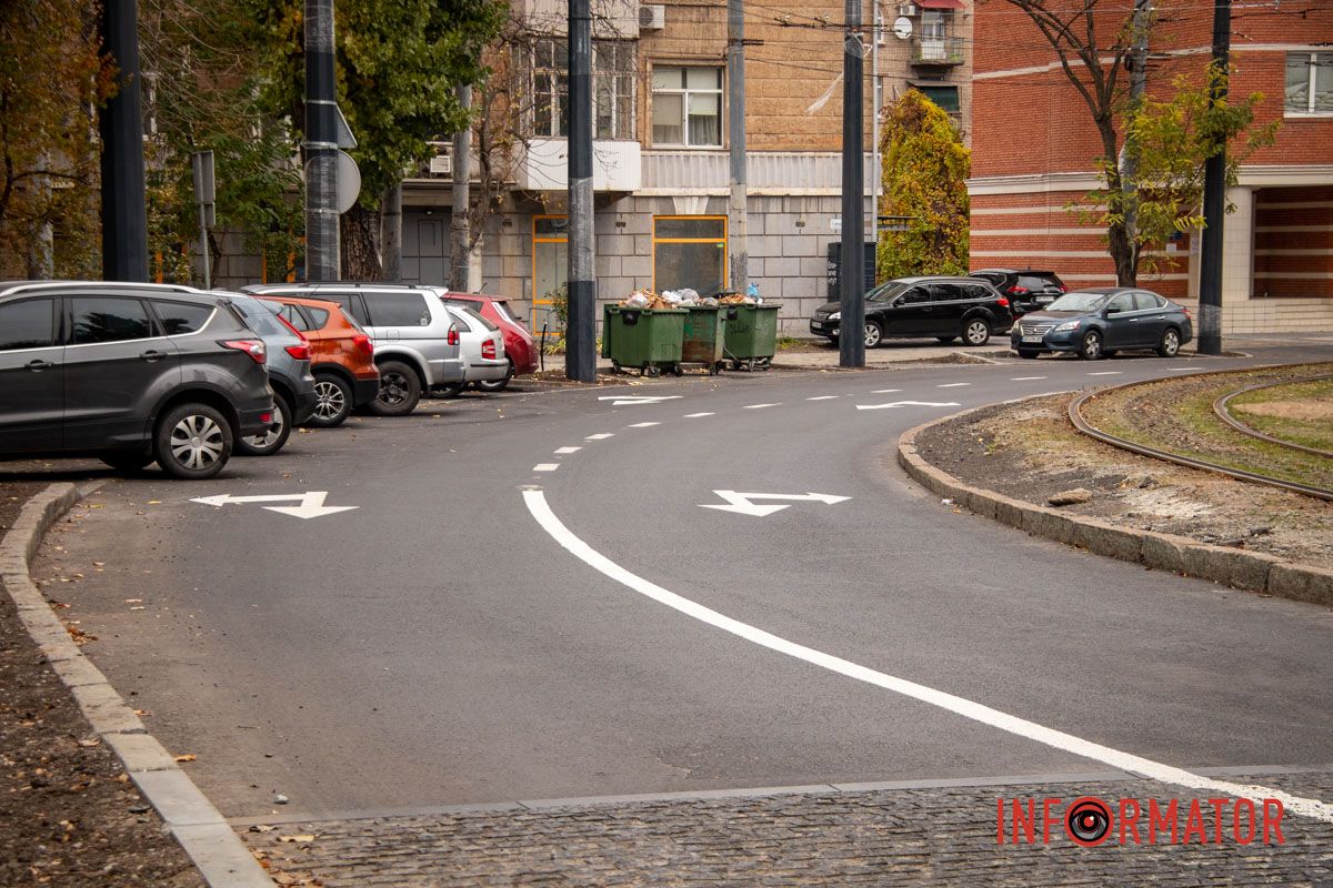 Новые трамвайные платформы и зонированные тротуары: ремонт Соборной площади в Днепре на завершающем этапе 17