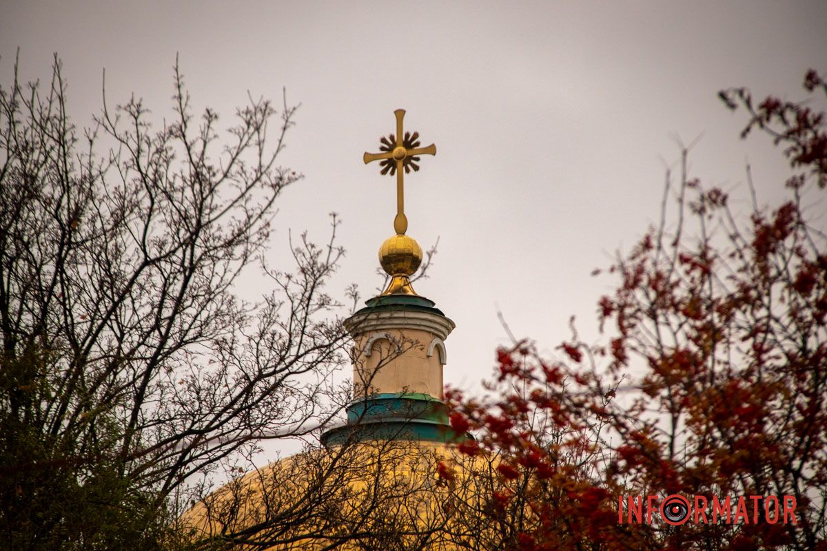 Новые трамвайные платформы и зонированные тротуары: ремонт Соборной площади в Днепре на завершающем этапе 8