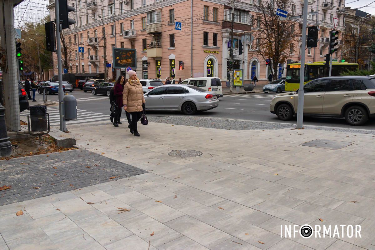 Как в Днепре по проспекту Яворницкого продвигается обновление бульварной зоны и пешеходных переходов 8